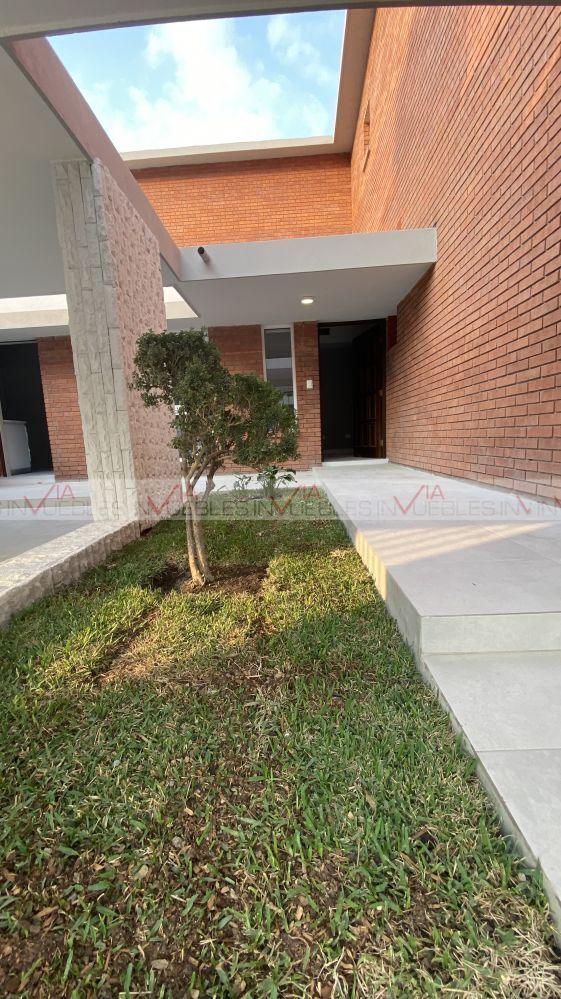 Casa En Renta En Del Valle, San Pedro Garza García, Nuevo León