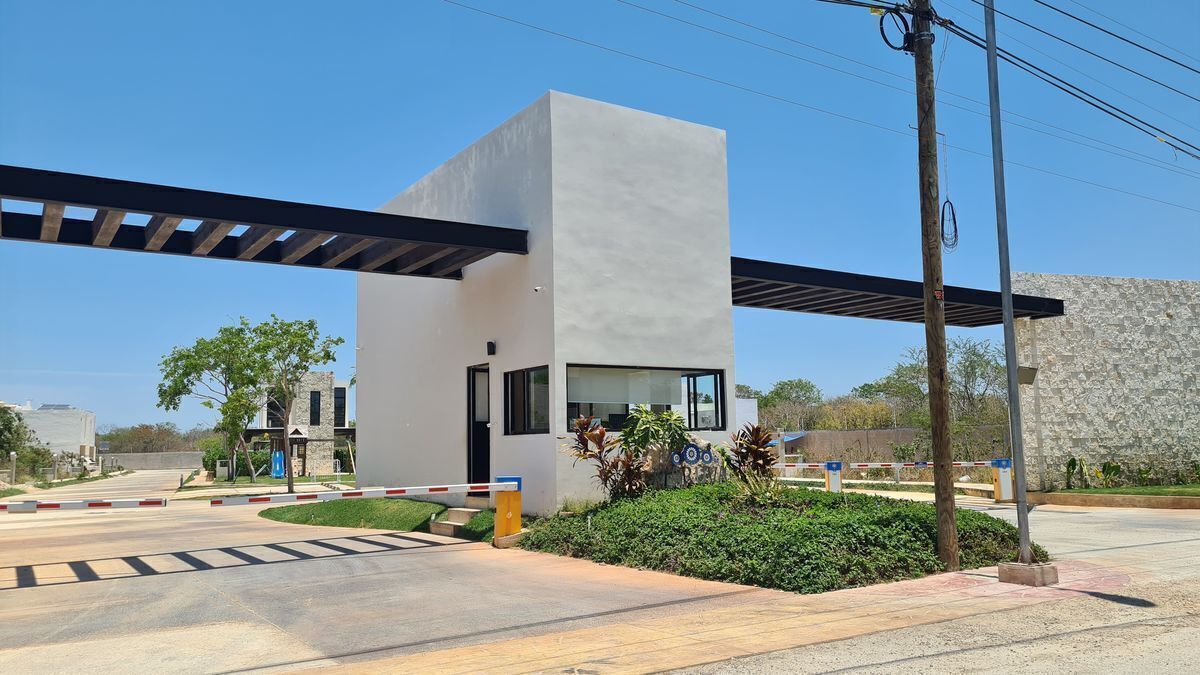 casa-en-renta-en-privada-con-amenidades-al-norte-de-mrida--maruva-cholul31-37107