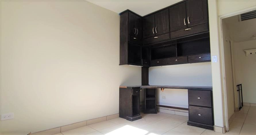 casa-en-renta-en-privada-real-del-sol--mexicali12-29410