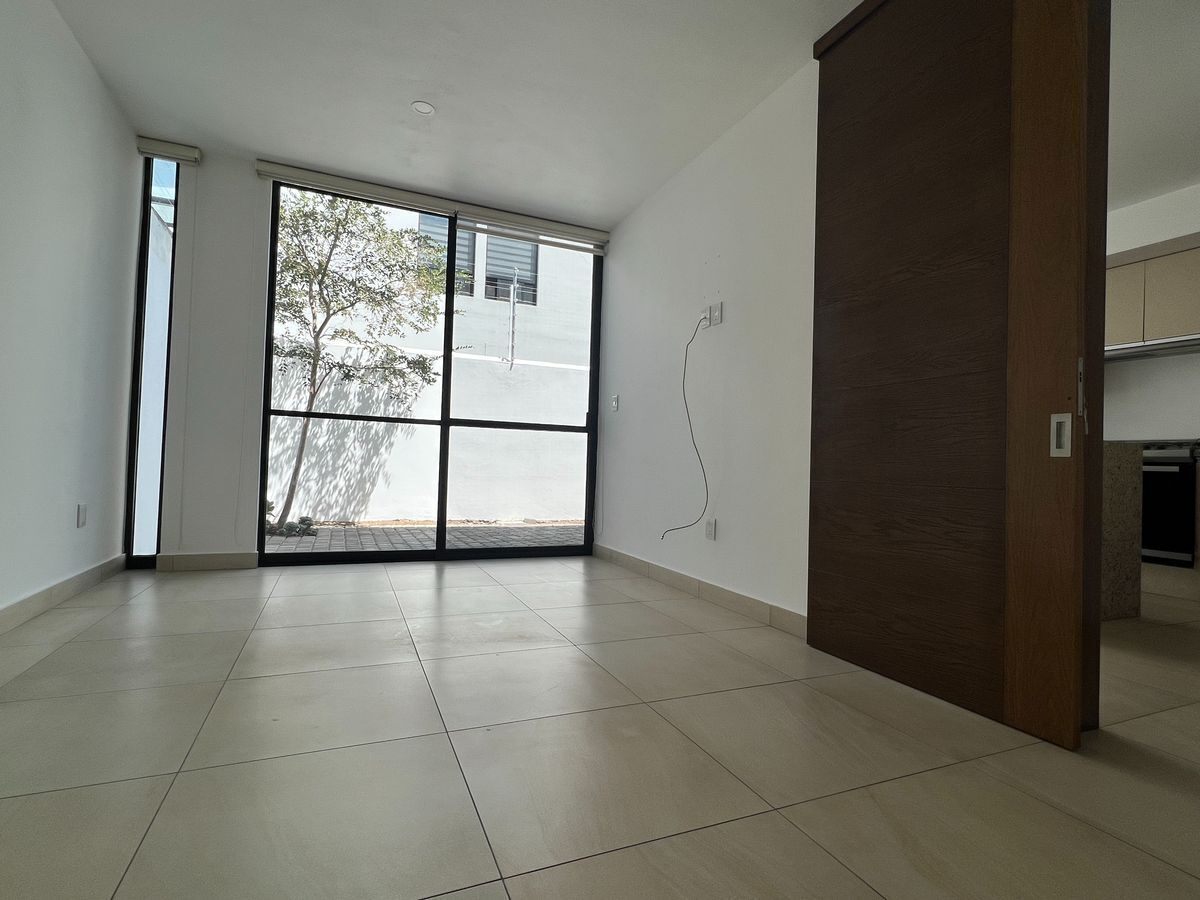 casa-en-renta-en-punto-sur-rec-ppal-en-pb12-35579