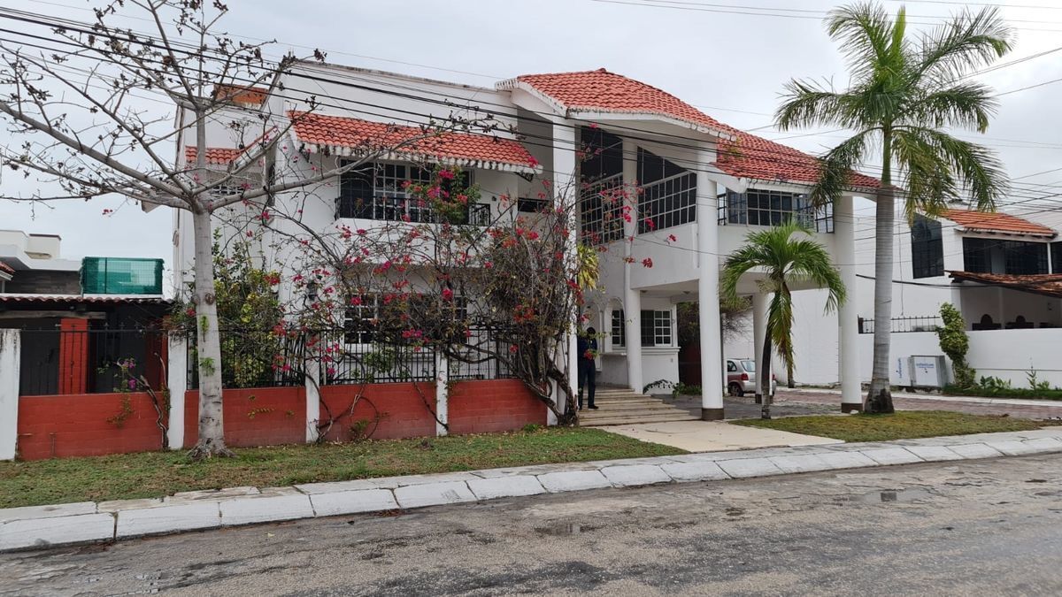 casa-en-renta-en-residencial-del-lago-carmen-campeche2-21396