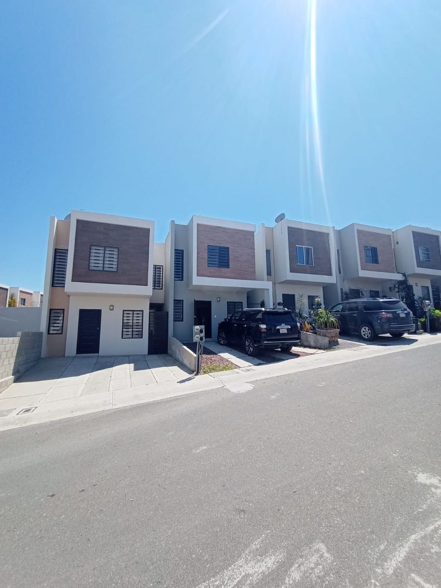 CASA EN RENTA MADEIRA RESIDENCIAL, TIJUANA