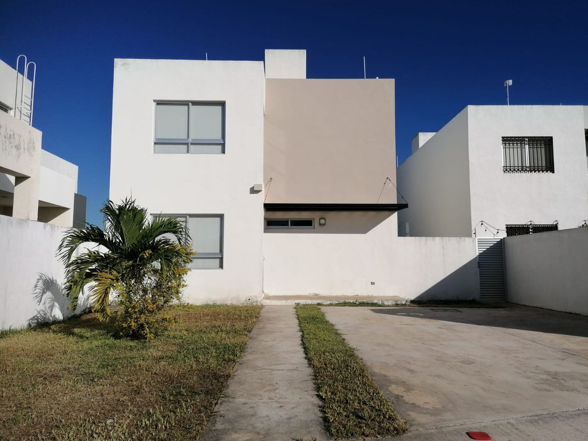 CASA EN RENTA MERIDA 3 RECÁMARAS DZITYA