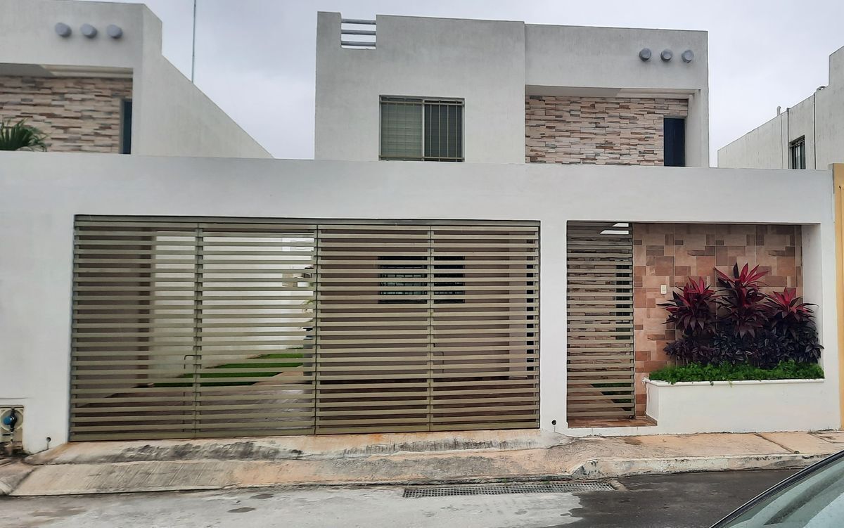 CASA EN RENTA MERIDA MODERNA EN LAS AMERICAS