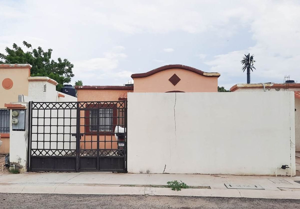 Casa en renta zona Paraíso del Sol