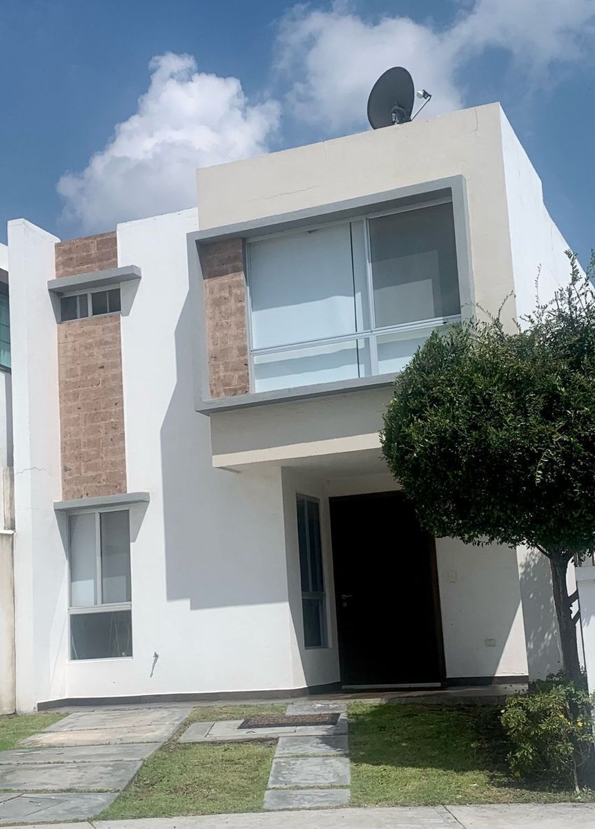 CASA EN VENTA 3 RECAMARAS ALBERCA EN PRIVADA EN EL REFUGIO QUERETARO - Pinn  Portal Inmobiliario