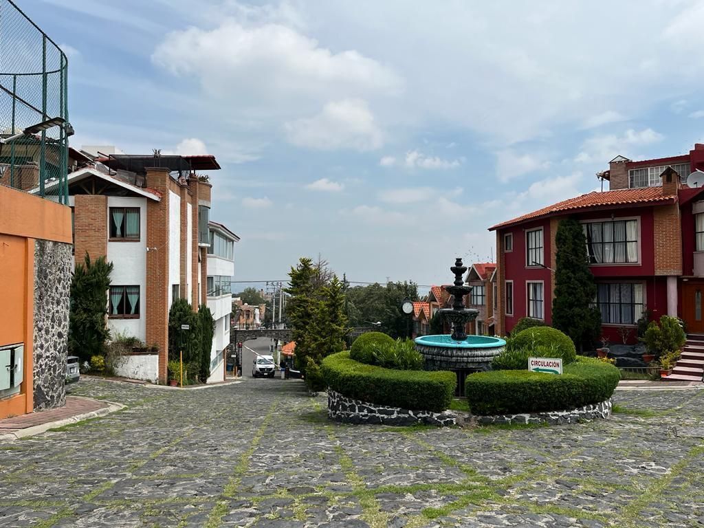 CASA EN VENTA  EN AJUSCO FRACCIONAMIENTO