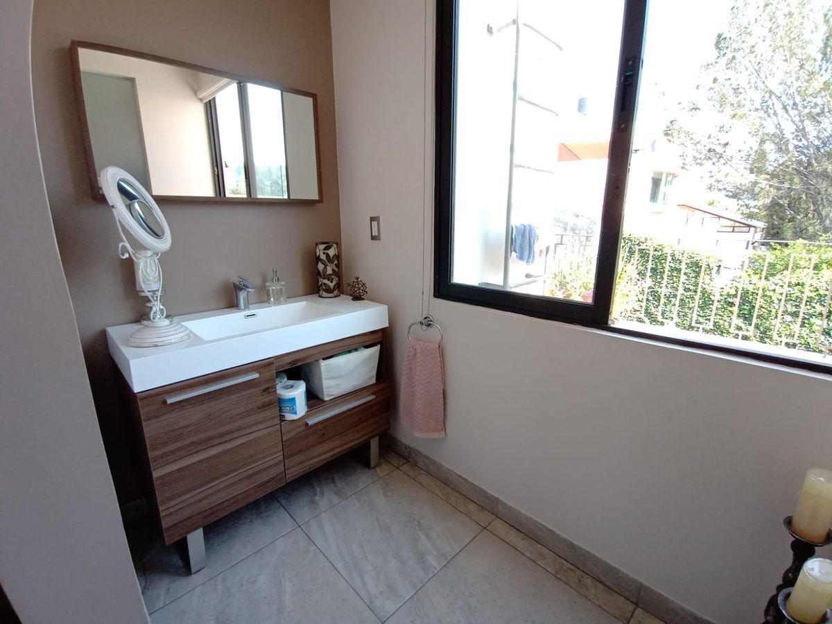 casa-en-venta--en-lomas-de-las-aguilas25-28446