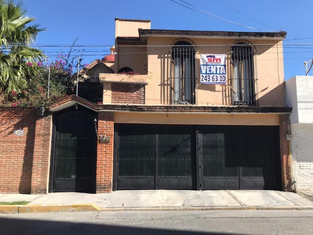 Casa en venta  frente al Parque del Arte