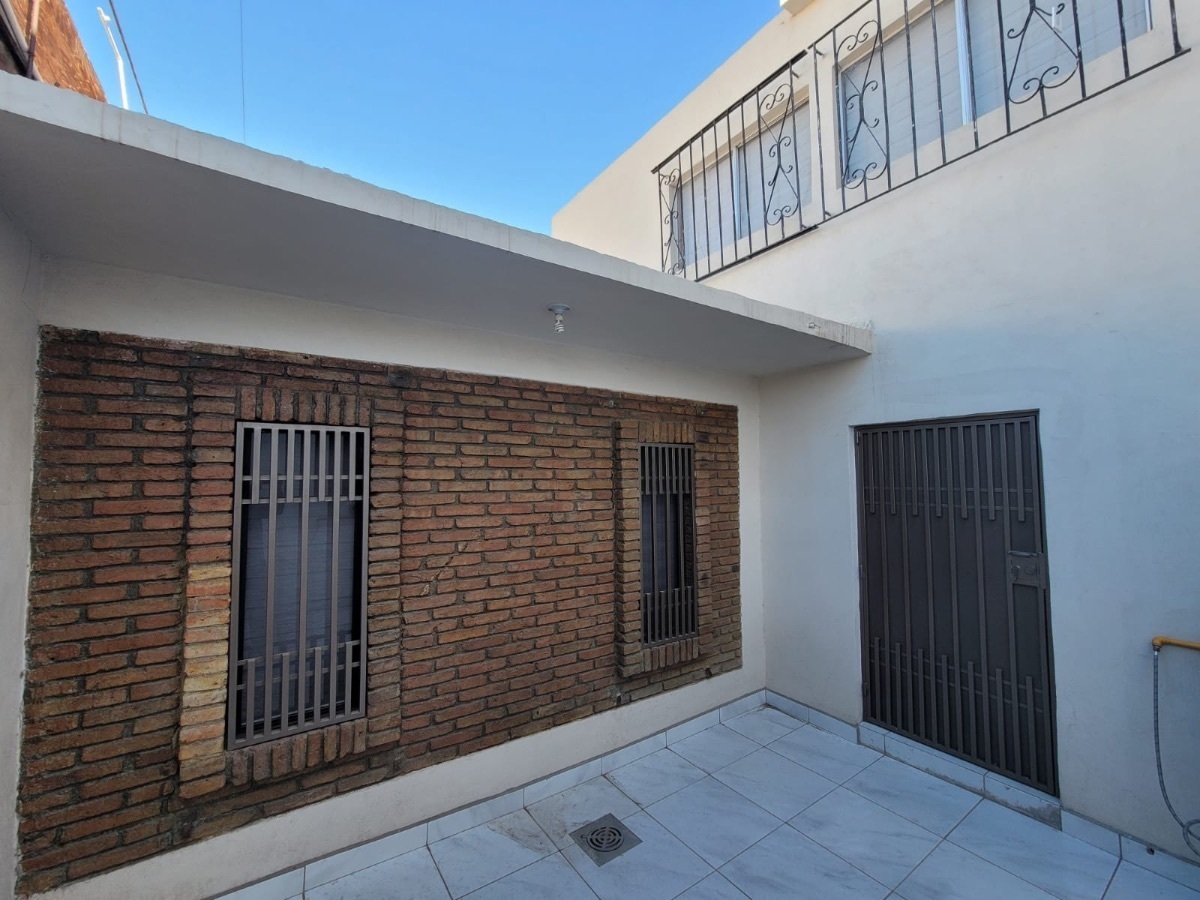 casa-en-venta--ubicada-en-colonia-burcrata20-25735