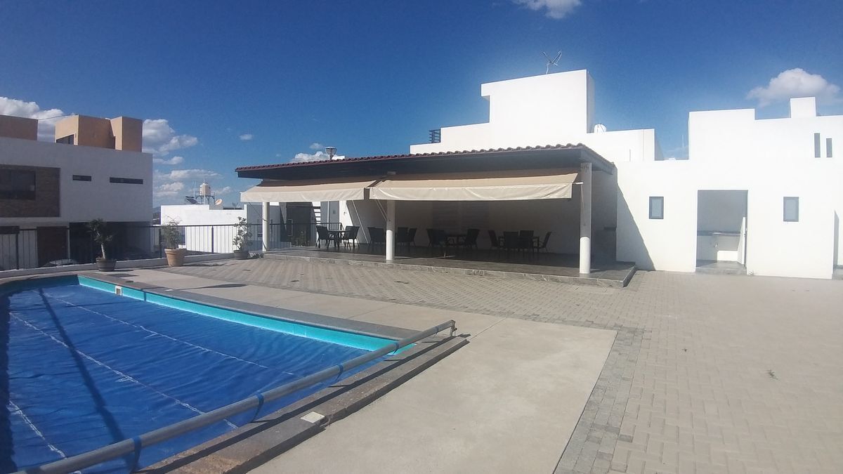 casa-en-venta-3-recmaras-con-roof-en-punta-esmeralda-quertaro23-12369