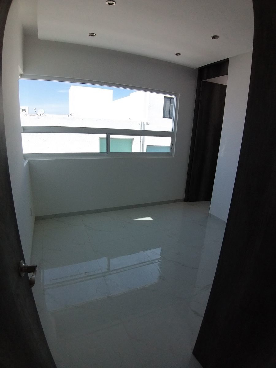 casa-en-venta-4-recamaras-fraccionamiento--el-refugio-queretaro10-12577