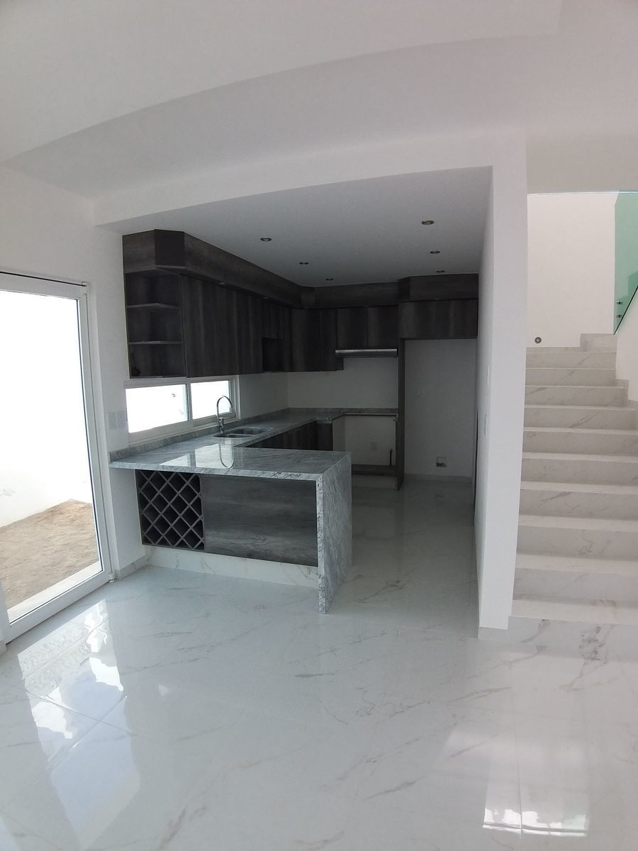 casa-en-venta-4-recamaras-fraccionamiento--el-refugio-queretaro3-12577