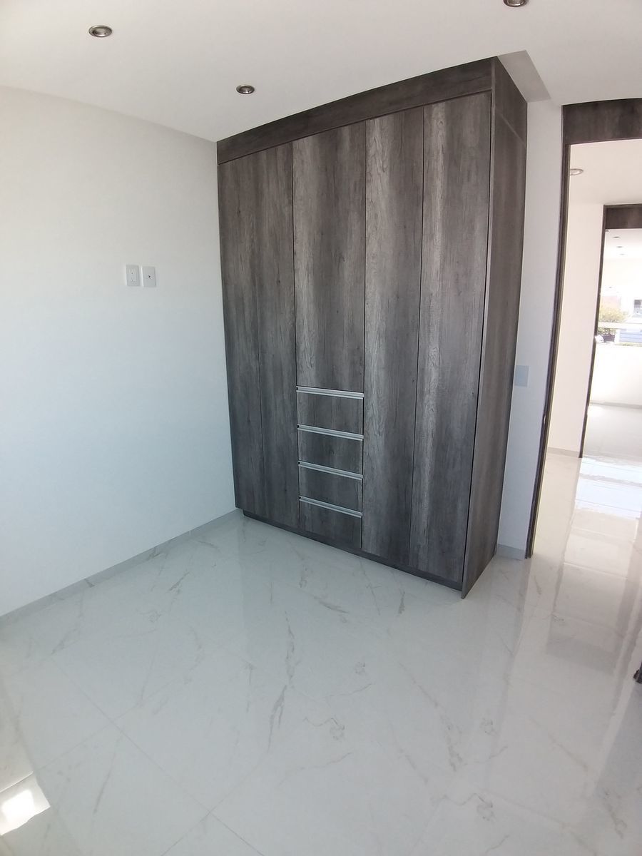 casa-en-venta-4-recamaras-fraccionamiento--el-refugio-queretaro9-12577