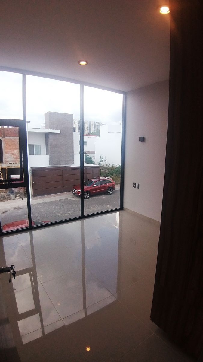 casa-en-venta-4-recamaras-roof-top-en-el-refugio-quertaro-qro27-12592