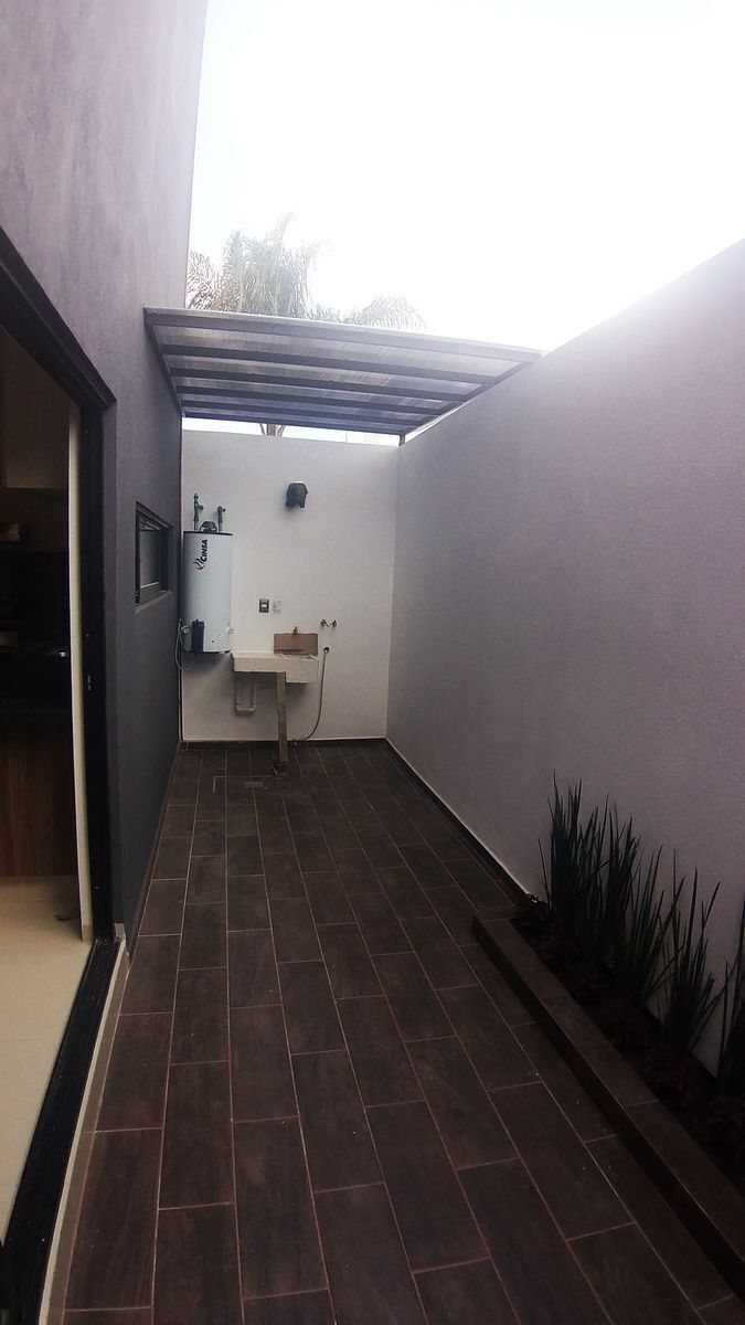 casa-en-venta-4-recamaras-roof-top-en-el-refugio-quertaro-qro34-12592