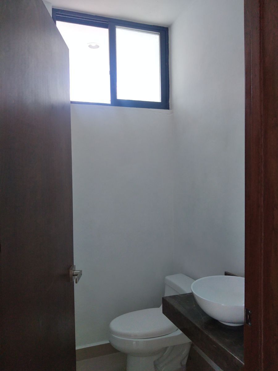 casa-en-venta-4-recamaras-una-en-planta-baja-al-norte-de-merida3-12064