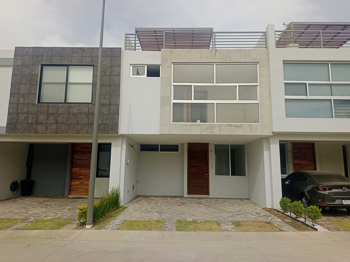 CASA EN VENTA AVEIRO, MADEIRAS RESIDENCIAL.