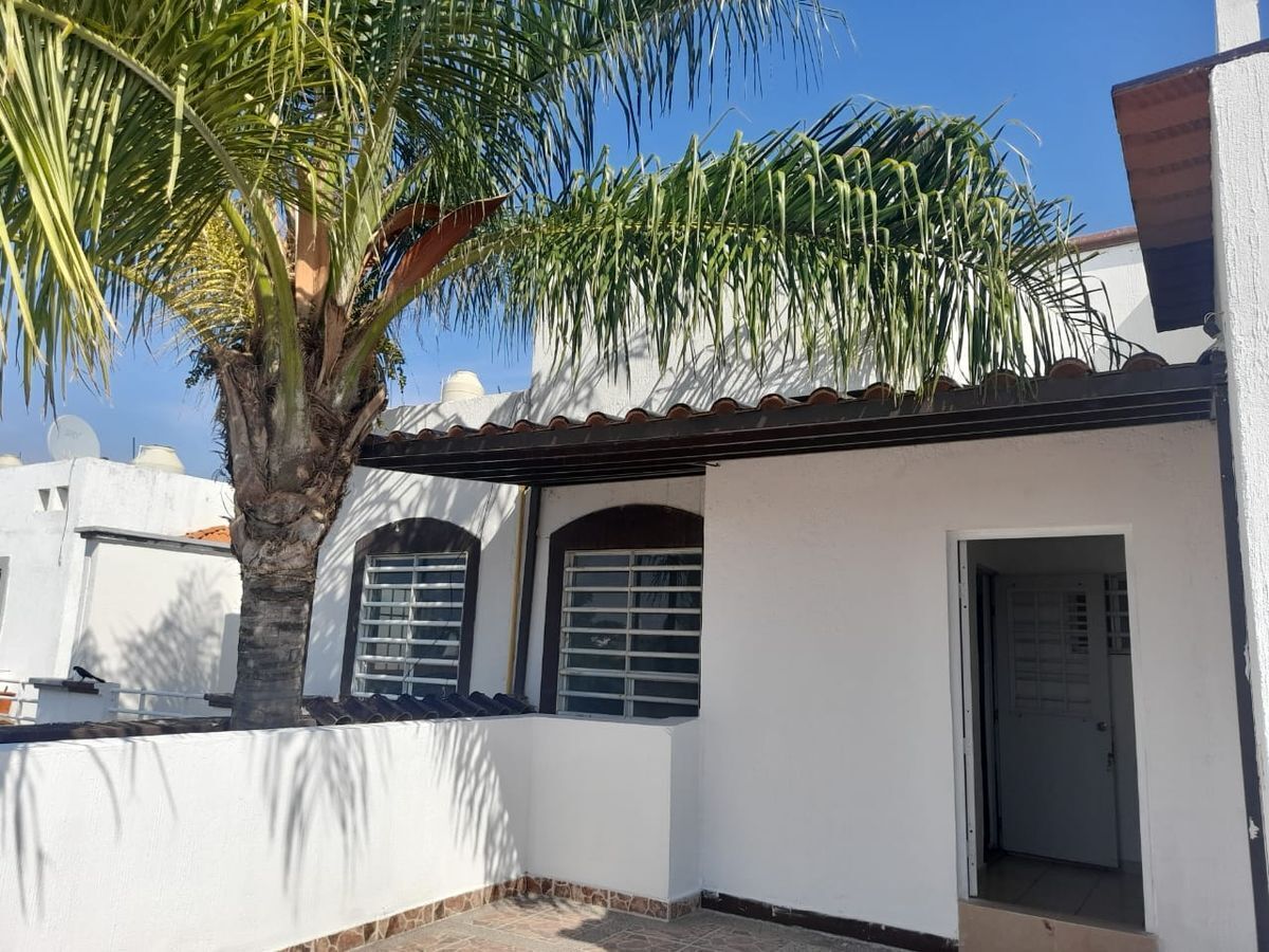 casa-en-venta-brisas-del-pedregal-al-sur-de-len-por-salida-a-eje-metropolitano2-28289