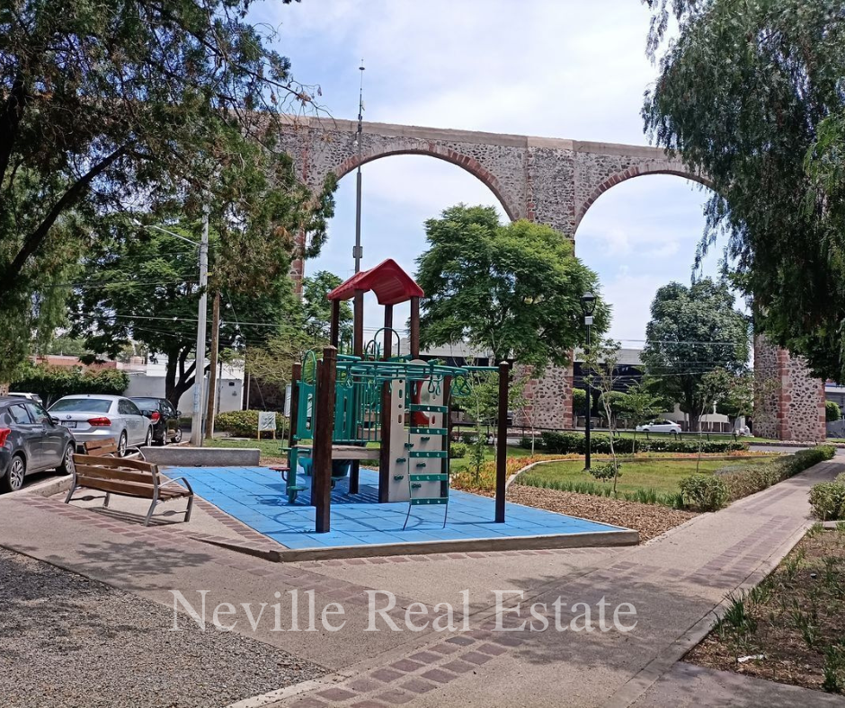 casa-en-venta-cerca-de-los-arcos-4-recmaras-jardn-y-jacuzzi21-19035