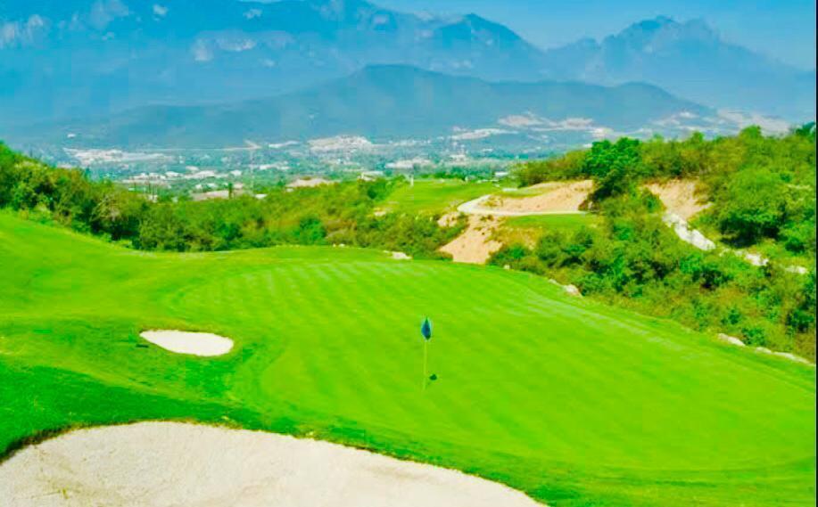 casa-en-venta-club-de-golf-la-herradura-carretera-nacional-monterrey-alberca7-37348