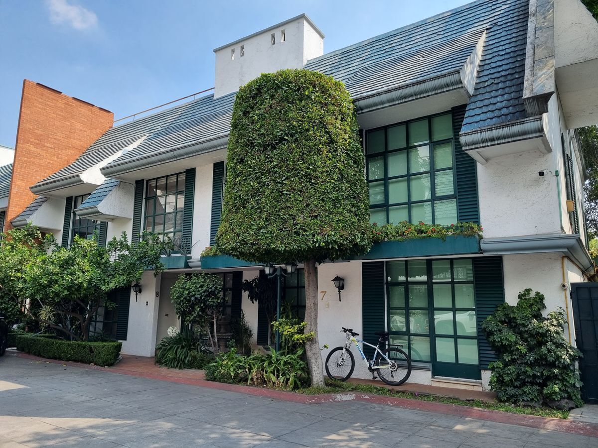 Casa en Venta colonia Florida, a una cuadra de Insurgentes.