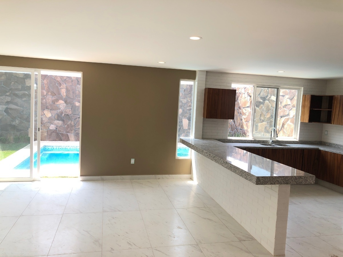 casa-en-venta-con-alberca--en-ixtapan-de-la-sal10-24596