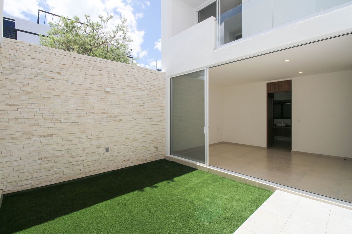 casa-en-venta-con-doble-altura-y-roof-garden-zibat10-30361