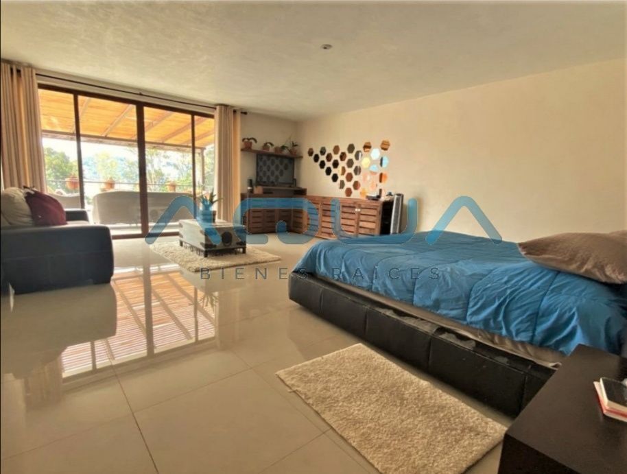 casa-en-venta-con-jacuzzi-y-vista-al-lago6-35290