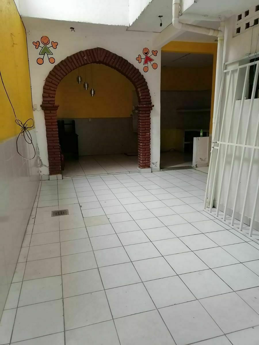 casa-en-venta-con-local-comercial-en-tern3-34255