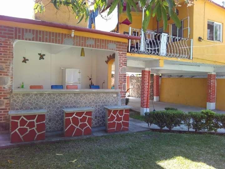 casa-en-venta-con-reas-verdes-y-alberca-en-morelos11-24494