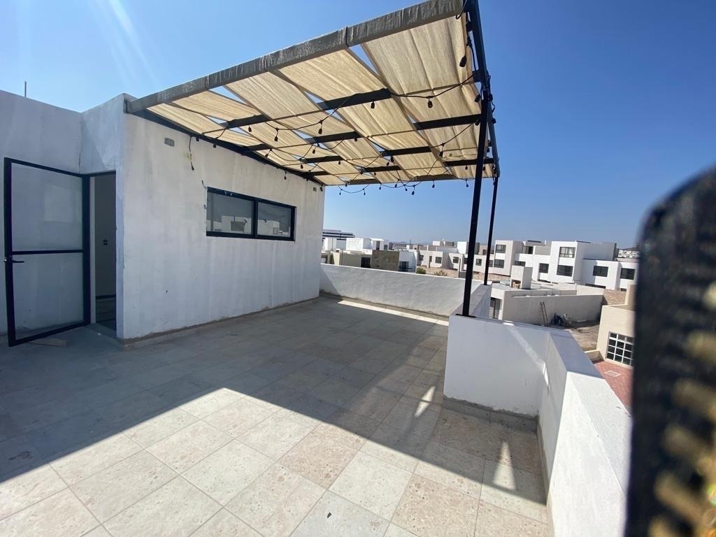 casa-en-venta-con-roof-garden-en-privada-en-juriquilla25-20033