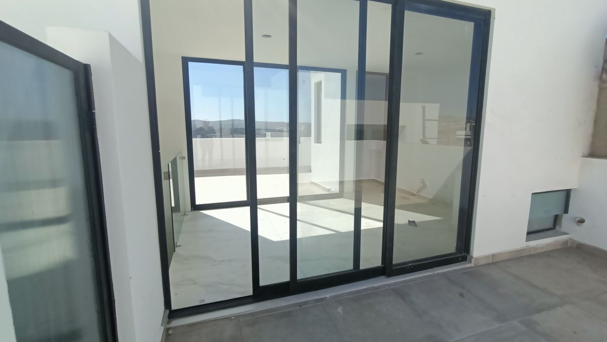 casa-en-venta-coto-carrara-en-capital-norte--zapopan-con-3-niveles6-30908