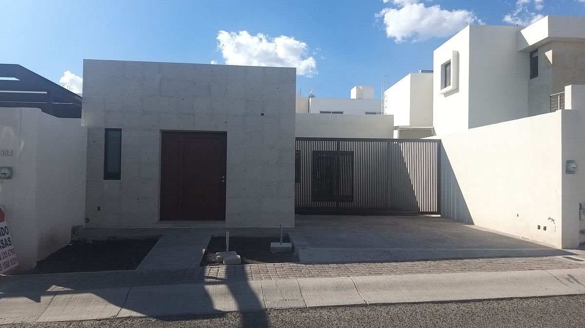 CASA EN VENTA DE 1 NIVEL EN EL REFUGIO, QUERÉTARO