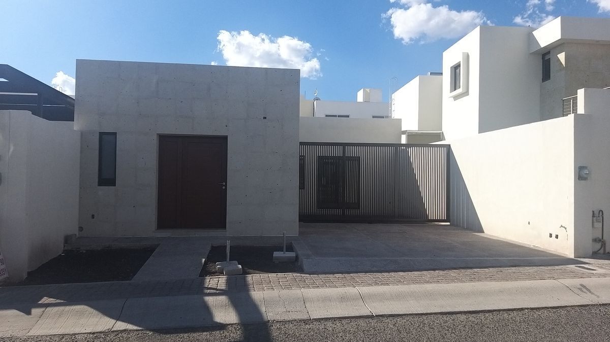 casa-en-venta-de-1-nivel-en-el-refugio-quertaro3-12584