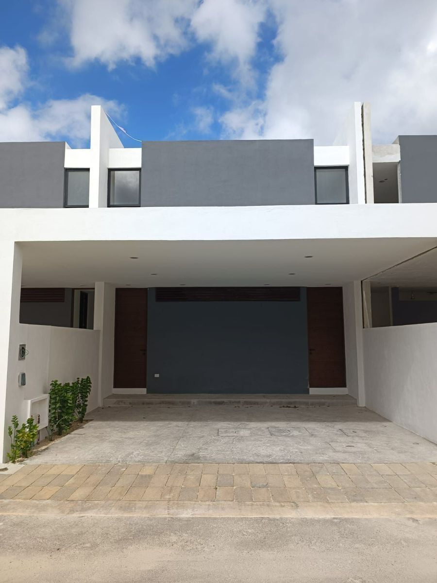 Casa en venta de 2 habitaciones y piscina, al norte de Mérida