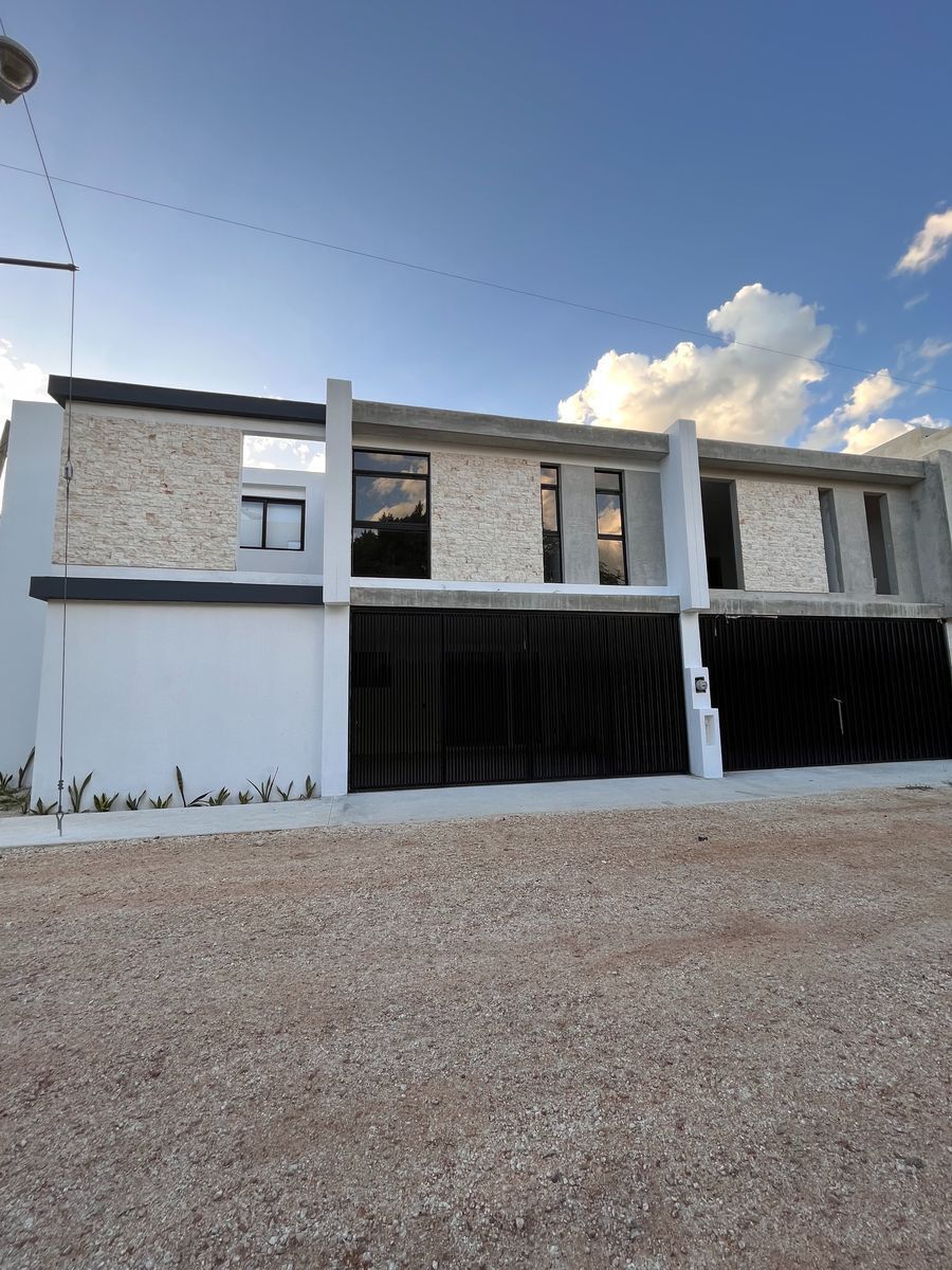 Casa en venta de 2 habitaciones y piscina, al norte de Mérida