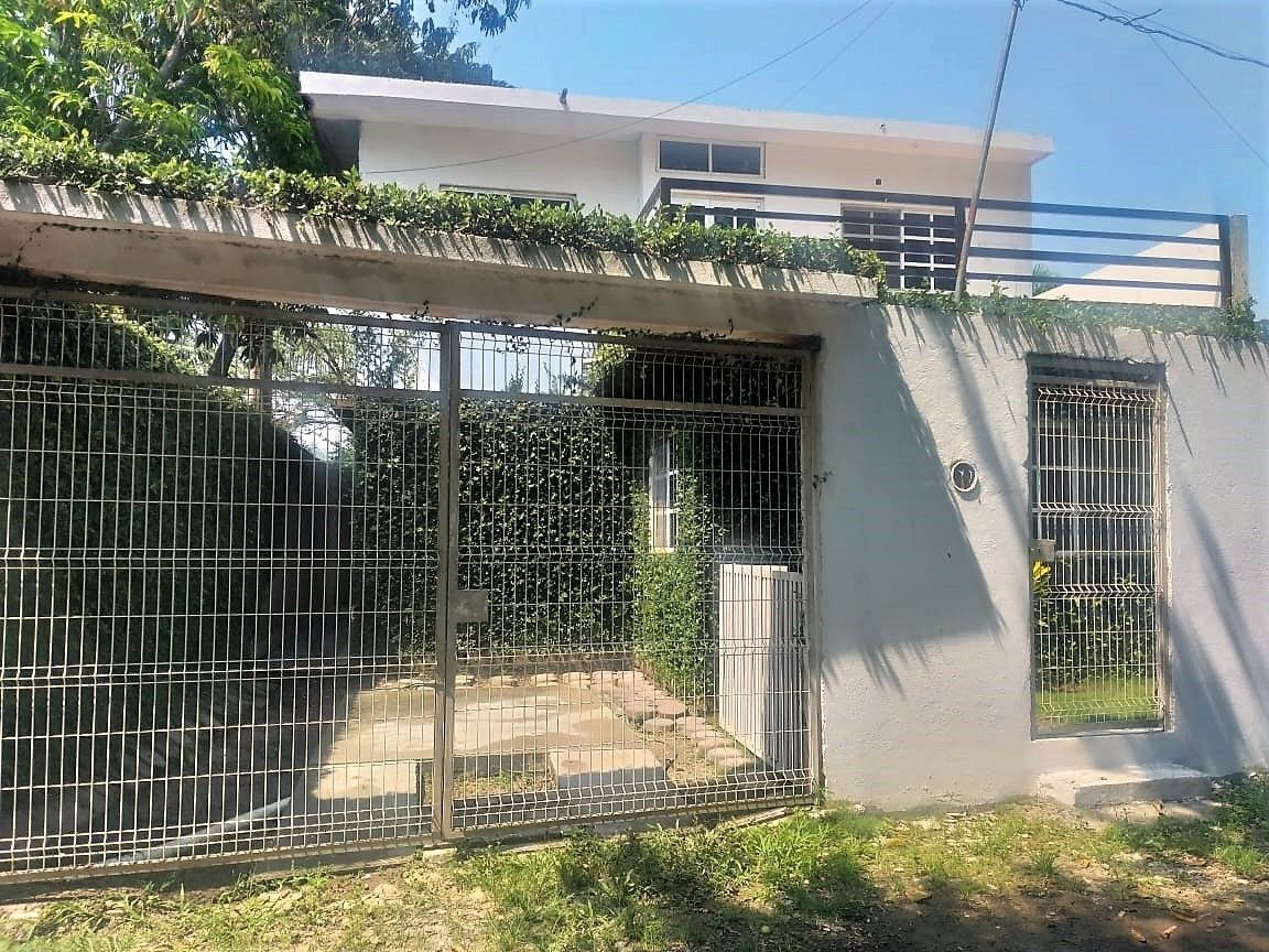 Casa en venta de 2 recamaras con terrazas en Buena Vista. Tabasco