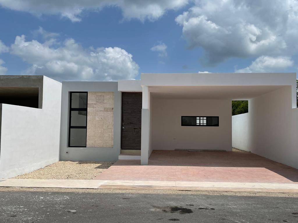 Casa en venta de 3 habitaciones y piscina al norte de Mérida