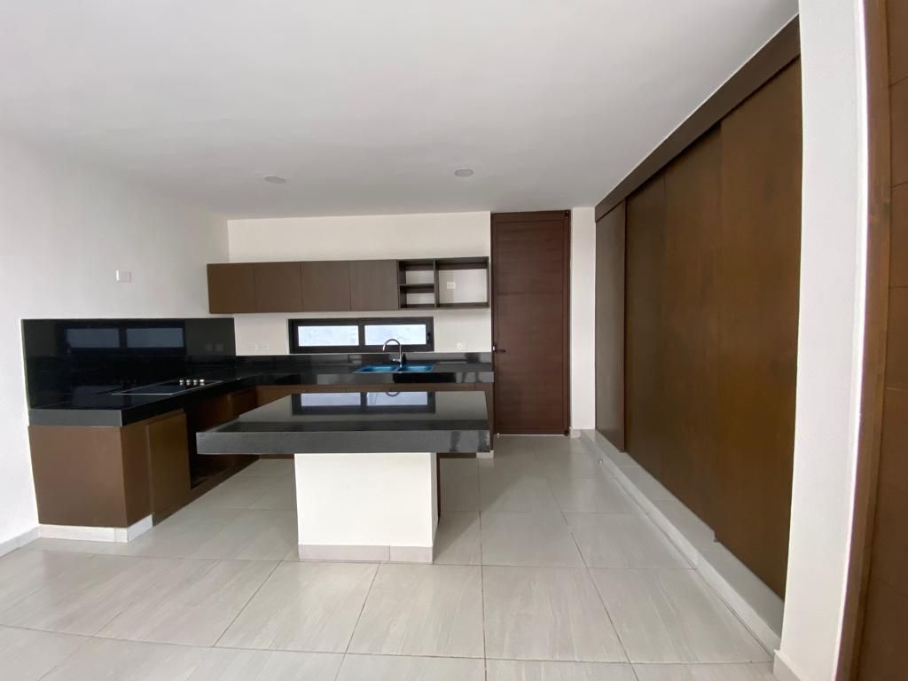 casa-en-venta-de-4-recamaras-en-privada-varena-en-mrida-yucatn4-31415