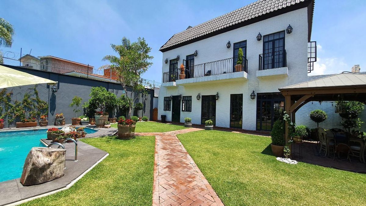 casa-en-venta-de-estilo-nico-en-ciudad-satlite-naucalpan5-30317