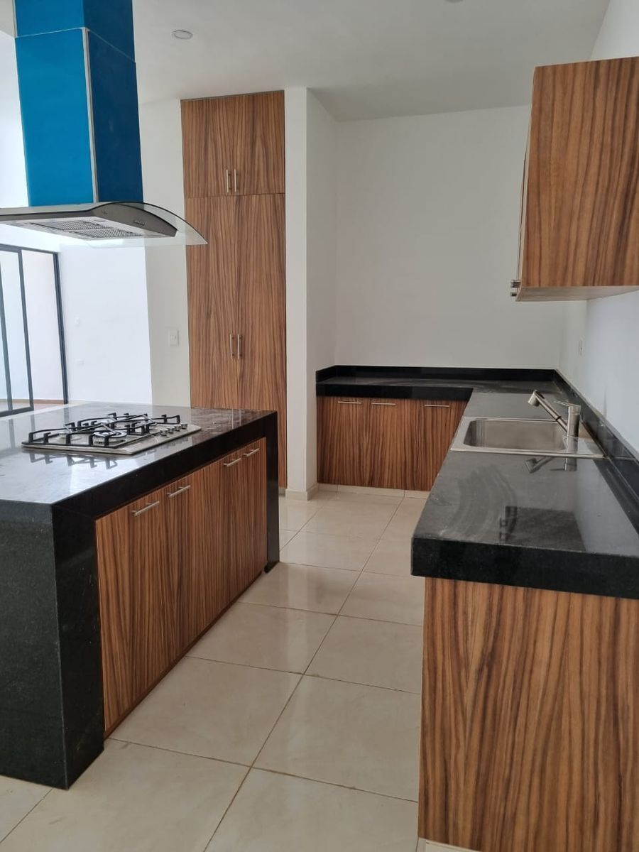 casa-en-venta-de-una-planta-y-amplio-terreno-en-dzitya--norte-de-mrida12-38123