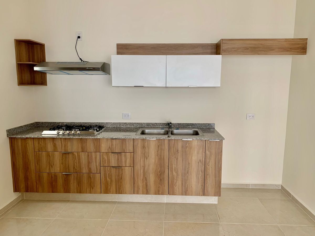 casa-en-venta-dentro-privada-tixcacal-poniente-de-merida2-32213