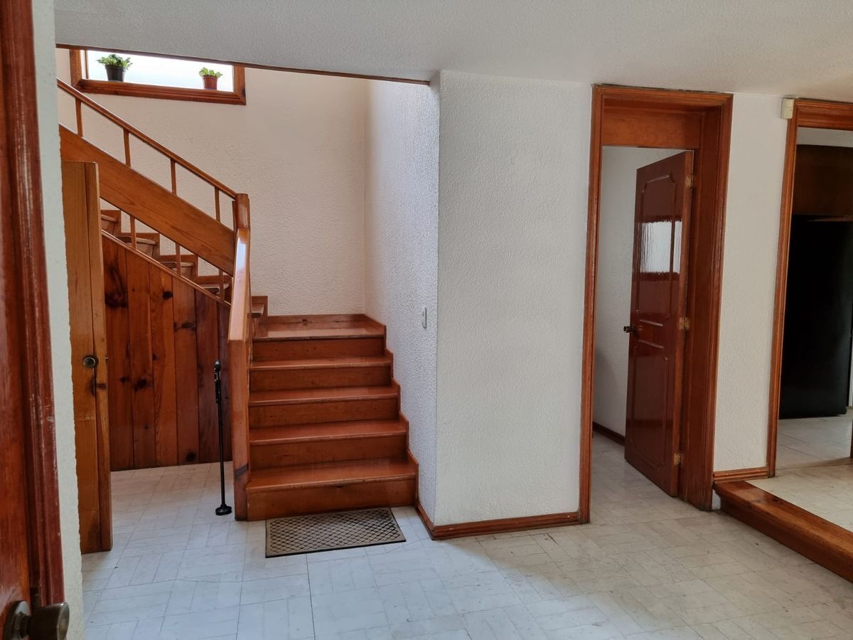 casa-en-venta-en--calle-cda-con-vigilancia-col-las-guilas13-28510