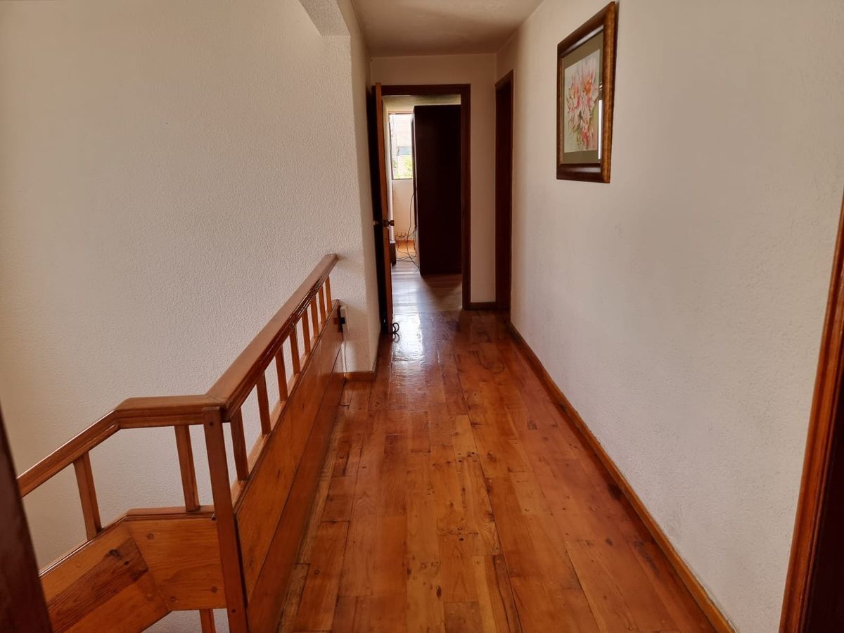 casa-en-venta-en--calle-cda-con-vigilancia-col-las-guilas18-28510