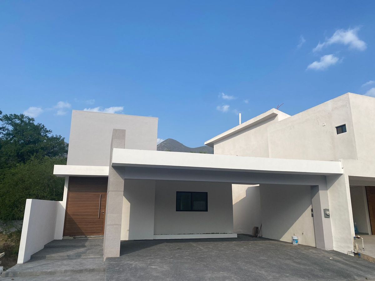 Casa En Venta En Amorada Privada Residencial, Santiago, Nuevo León