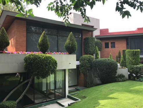 Casa en Venta en Bosque de las Lomas!!