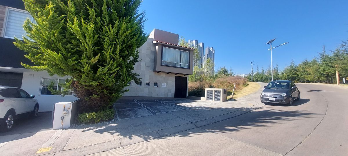 casa-en-venta-en-bosque-real-con-vista-al-campo-de-golf-hoyo-4--250mts-3-rec2-21008