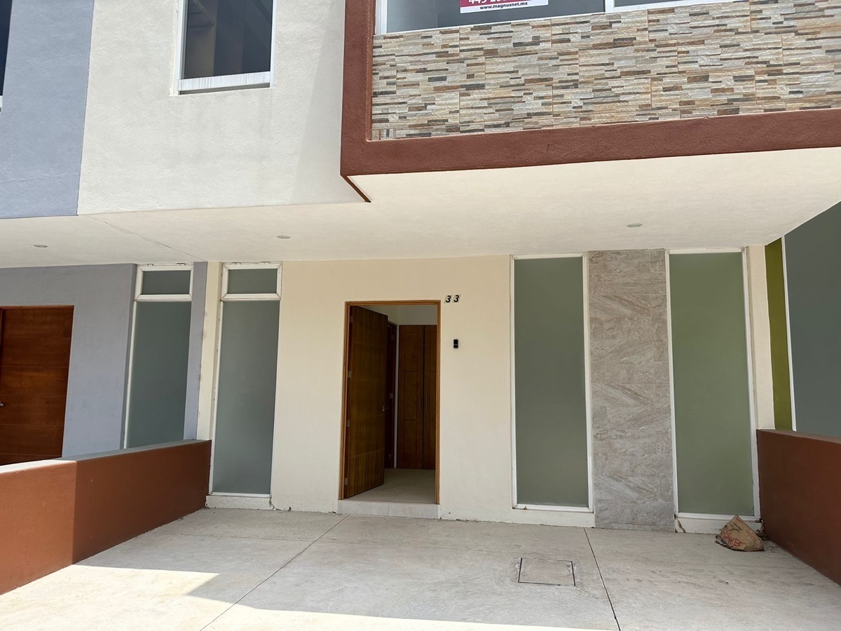 Casa en venta en cañadas tres Marias Morelia