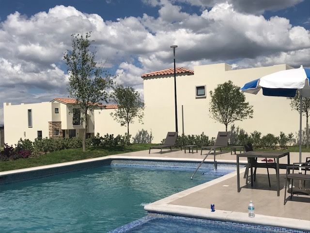 casa-en-venta-en-capital-sur-queretaro-el-marques-jardn-alberca27-23032